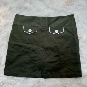 Lija Golf Skort Athletic Skirt w Built in Shorts Dark Green White womens size 8